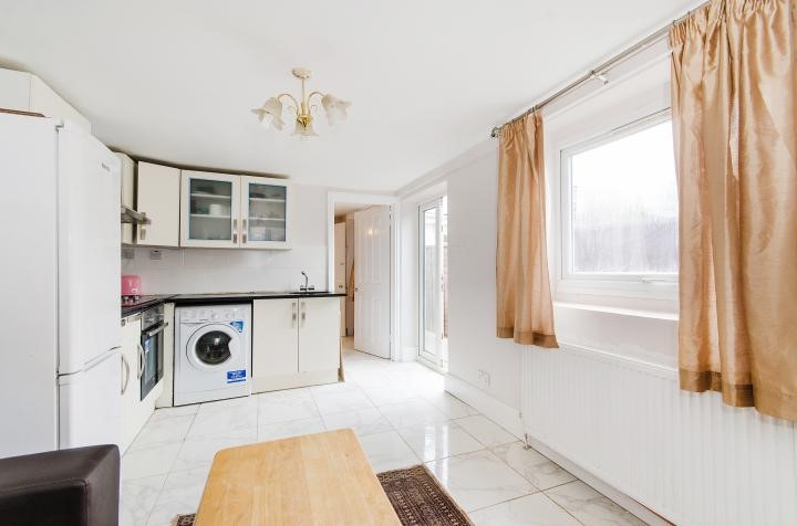 Highfield Road, London, W3