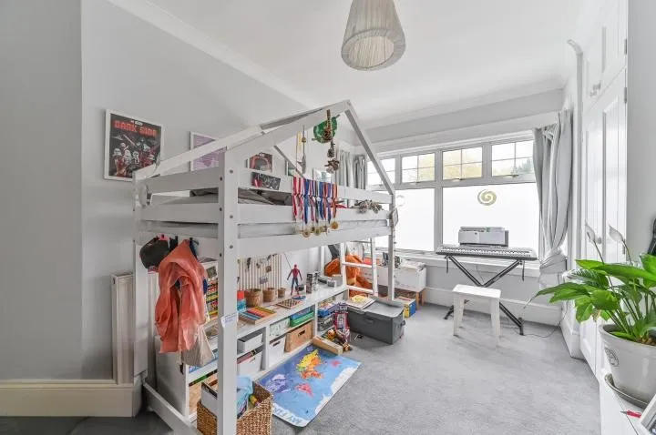 Robson Road, London, SE27