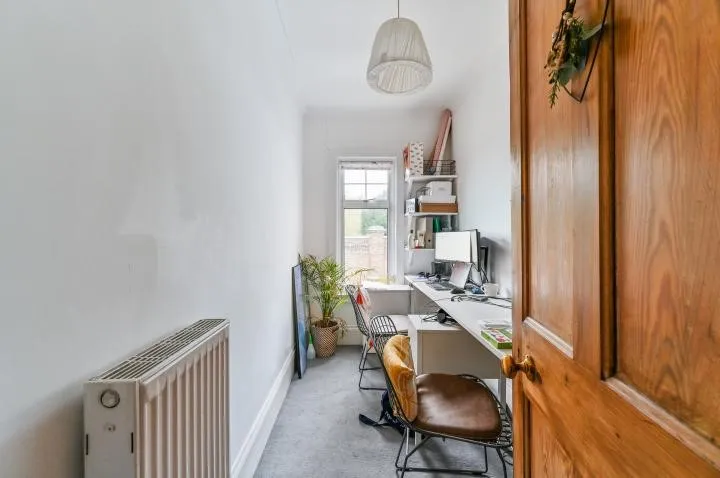 Robson Road, London, SE27