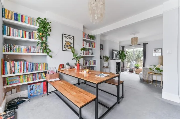 Robson Road, London, SE27