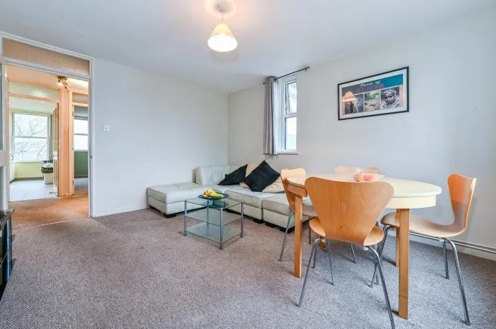 Clifton Terrace, London, N4