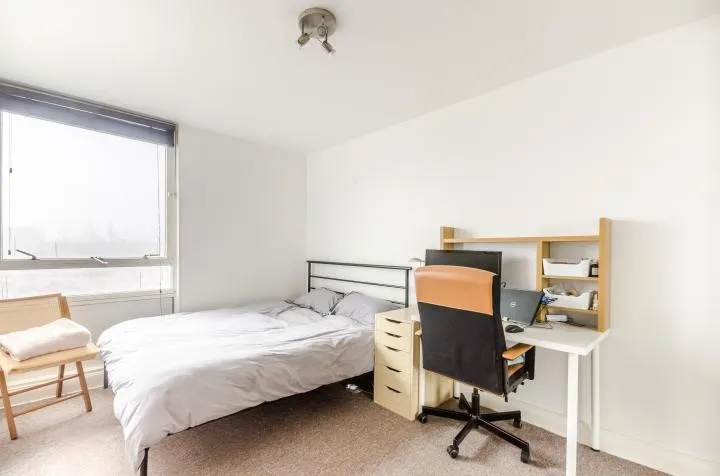Eagle Heights, Bramlands Close, London, SW11