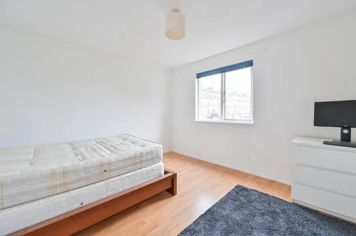 Canterbury Place, London, SE17