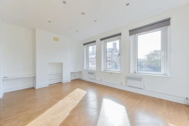 Flat 3, 12-14 Trinity Road, London, SW17