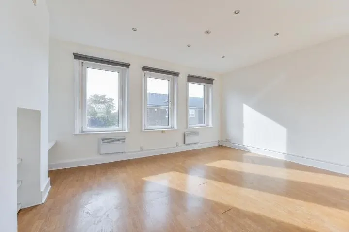 Flat 3, 12-14 Trinity Road, London, SW17