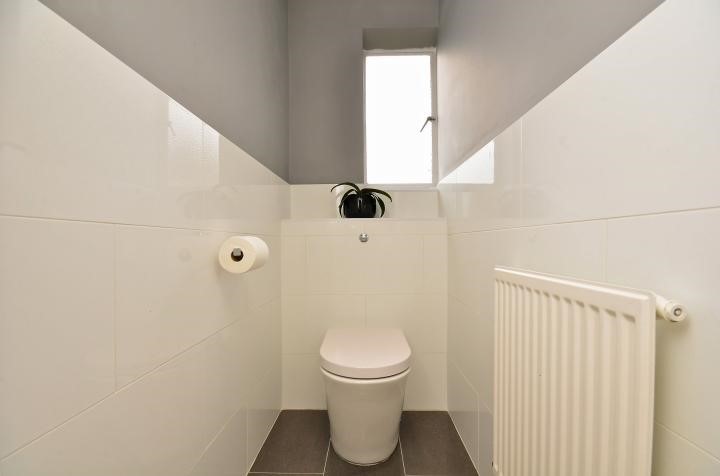Hanger Court, Hanger Green, London, W5