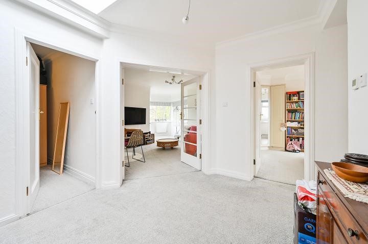 Hanger Court, Hanger Green, London, W5