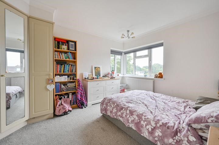 Hanger Court, Hanger Green, London, W5