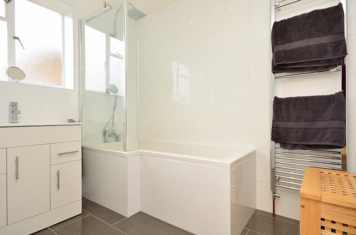 Hanger Court, Hanger Green, London, W5