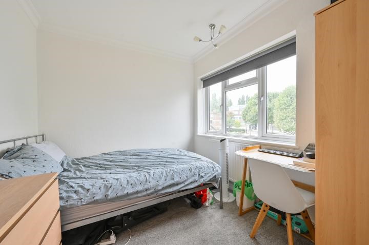 Hanger Court, Hanger Green, London, W5