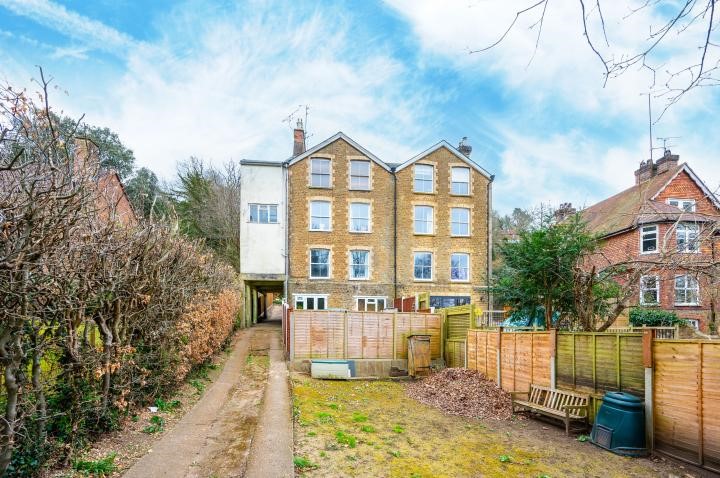 Meadowside, Charterhouse Road, Godalming, Surrey, GU7