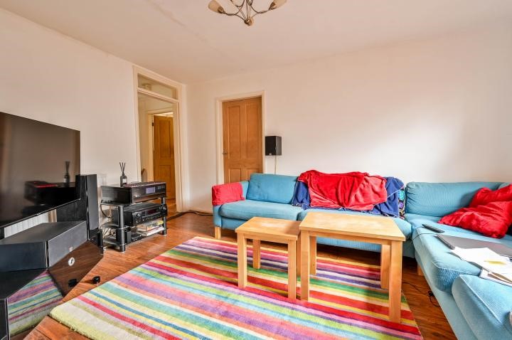 Meadowside, Charterhouse Road, Godalming, Surrey, GU7
