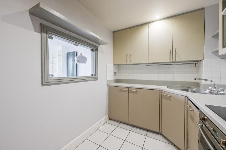 Wards Wharf Approach, London, E16
