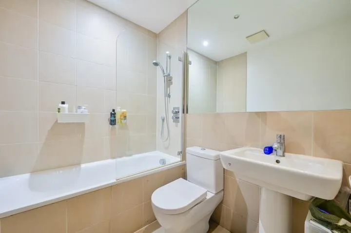 Trafalgar Point, Downham Road, London, N1