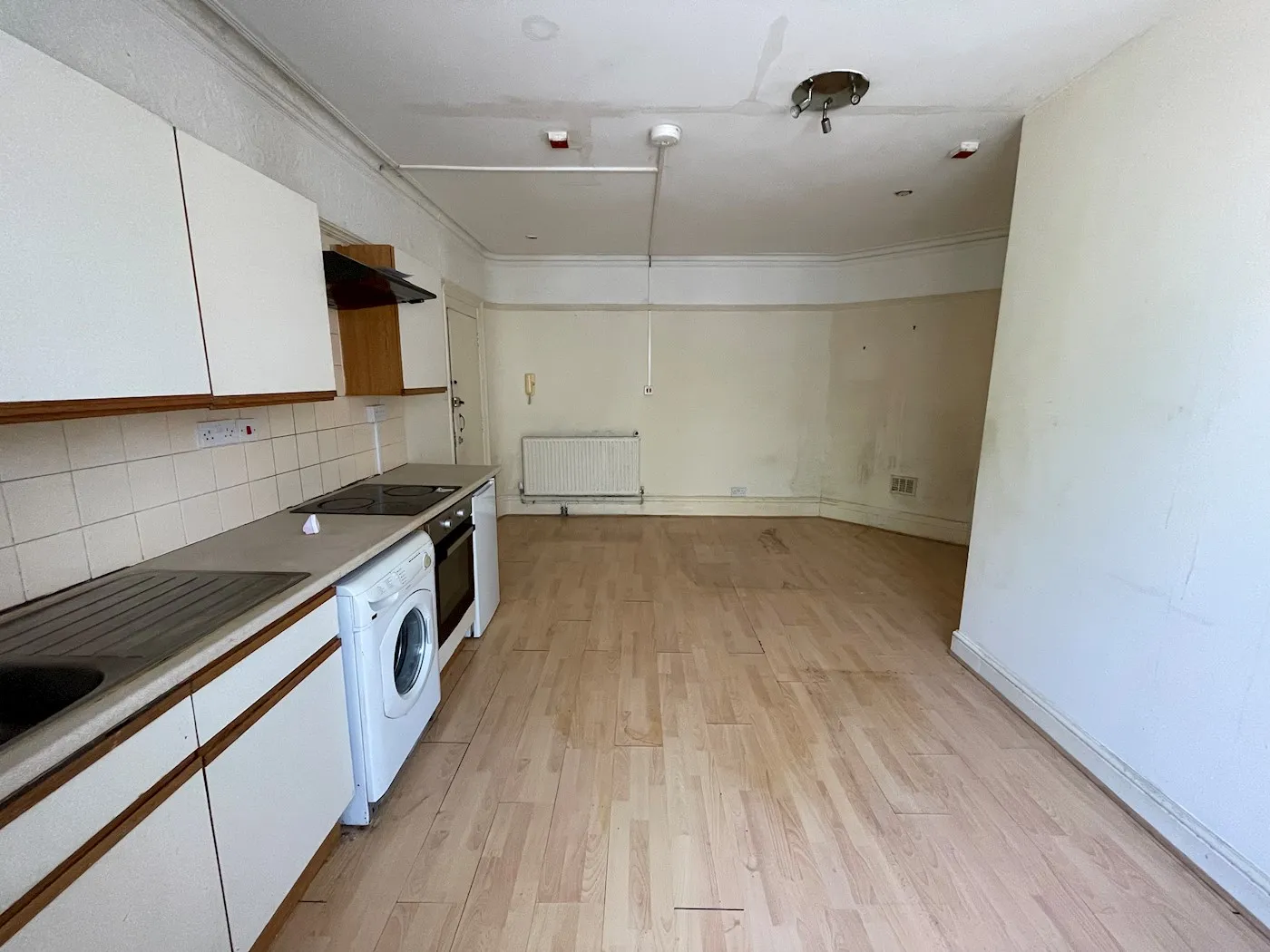 Flat 5, 27 Biscot Road, Luton, LU3 1AH
