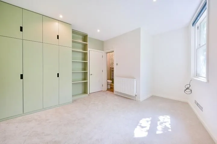 Grove Place, London, W3