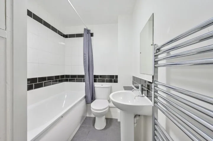 Eve Court, Graham Road, Mitcham, Surrey, CR4