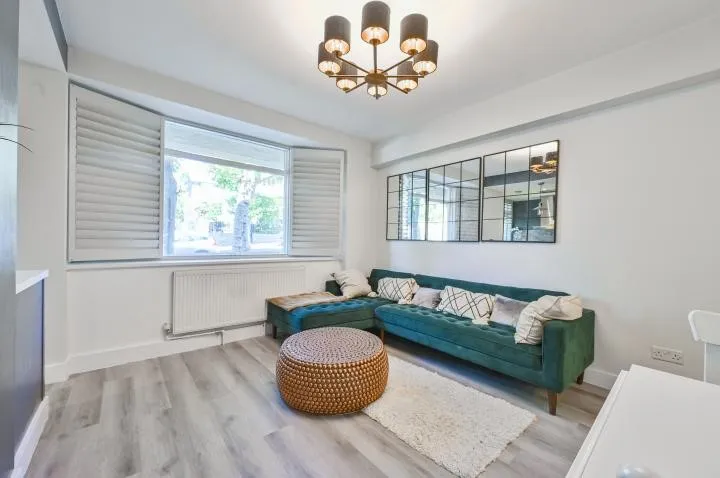 Wellesley Court, Maida Vale, London, W9