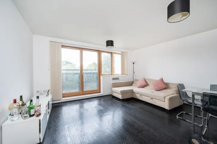 94 Roundwood Court, Meath Crescent, London, E2