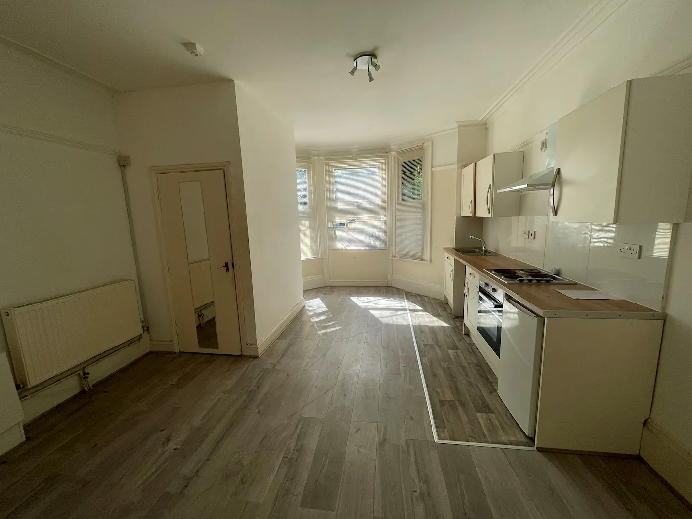 Flat 2, 27 Biscot Road, Luton, LU3 1AH