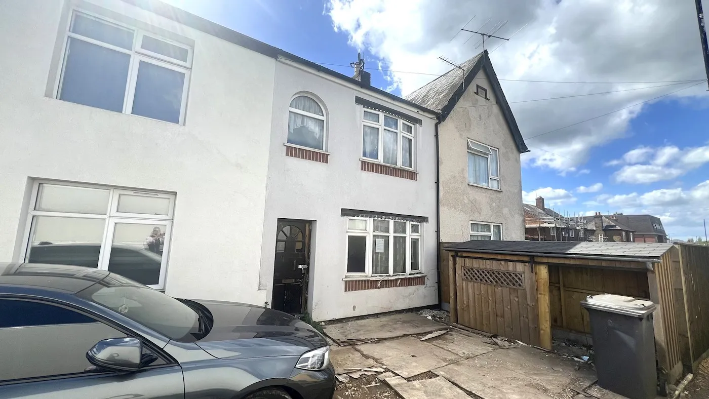 317 Bath Road, Slough, SL1 5PR