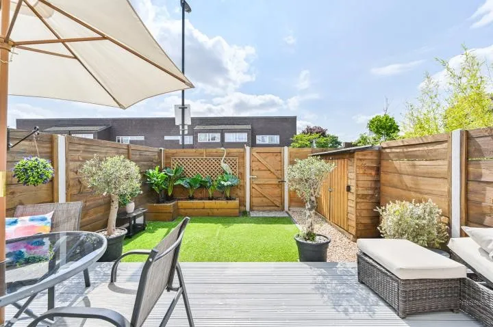 Napier Close, London, SE8