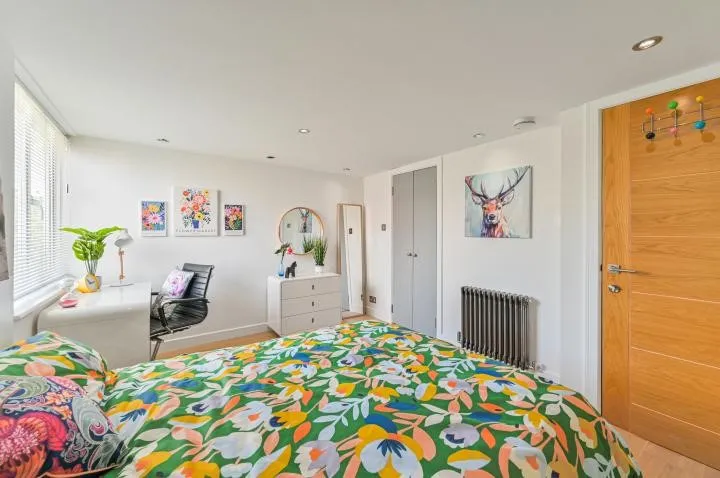 Napier Close, London, SE8