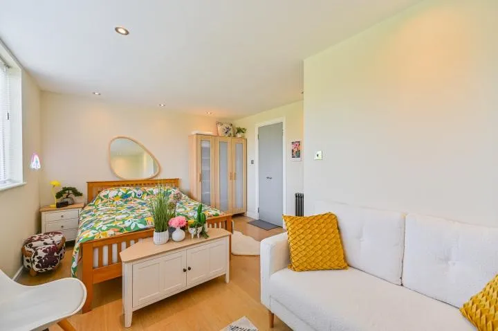 Napier Close, London, SE8