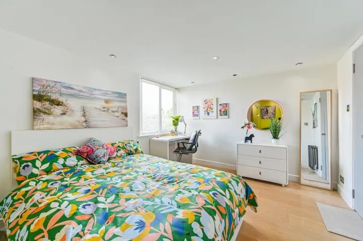 Napier Close, London, SE8