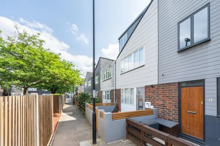 Napier Close, London, SE8