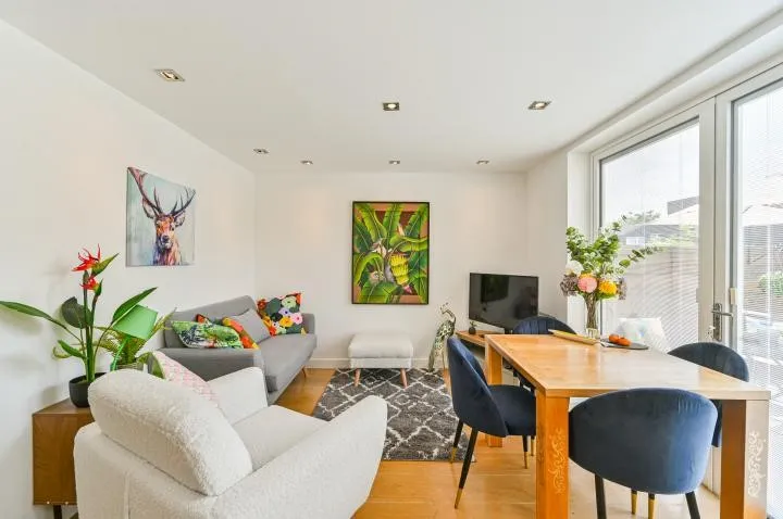 Napier Close, London, SE8
