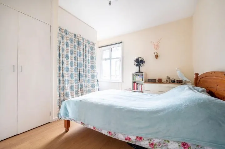 Shirley Court, York Road, Guildford, Surrey, GU1