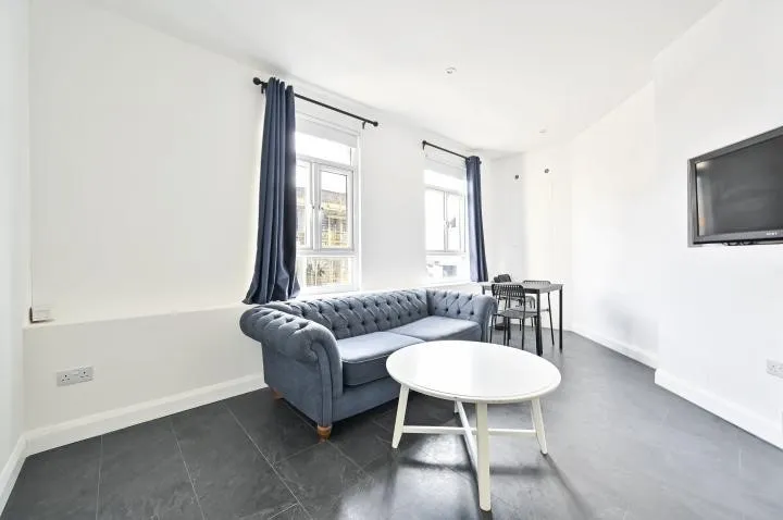 Dawes Road, London, SW6