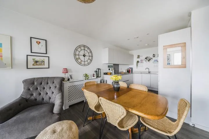 Troubridge Square, Walthamstow, Greater London, E17