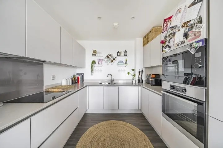 Troubridge Square, Walthamstow, Greater London, E17