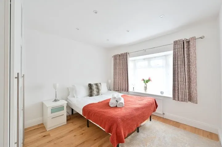 Tudor Drive, Kingston upon Thames, KT2