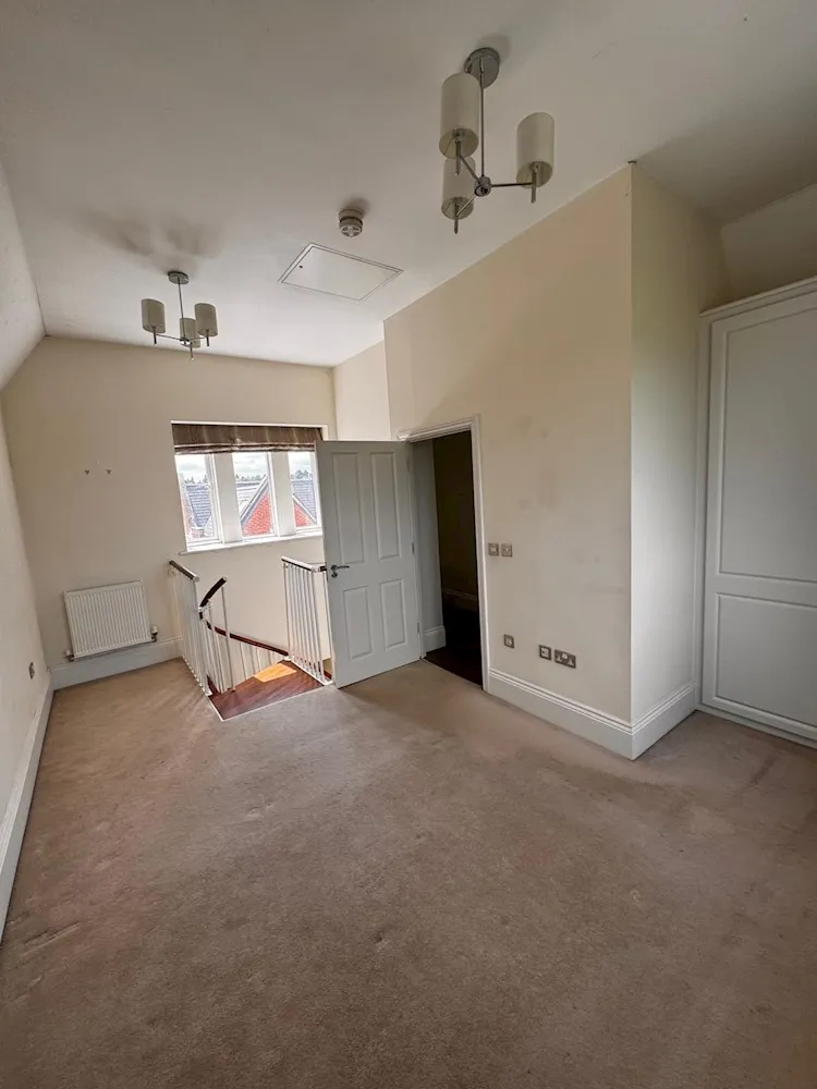 Flat 9, Wormestall Grange, Enborne Road, Newbury, RG14 6EF