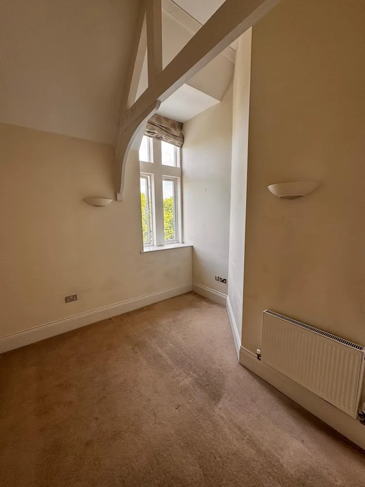 Flat 9, Wormestall Grange, Enborne Road, Newbury, RG14 6EF