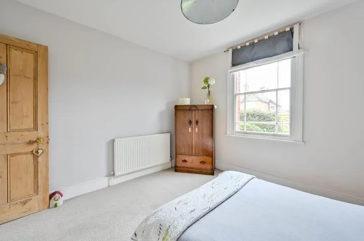 Yew Tree House, Horsham Road, Cranleigh, Surrey, GU6