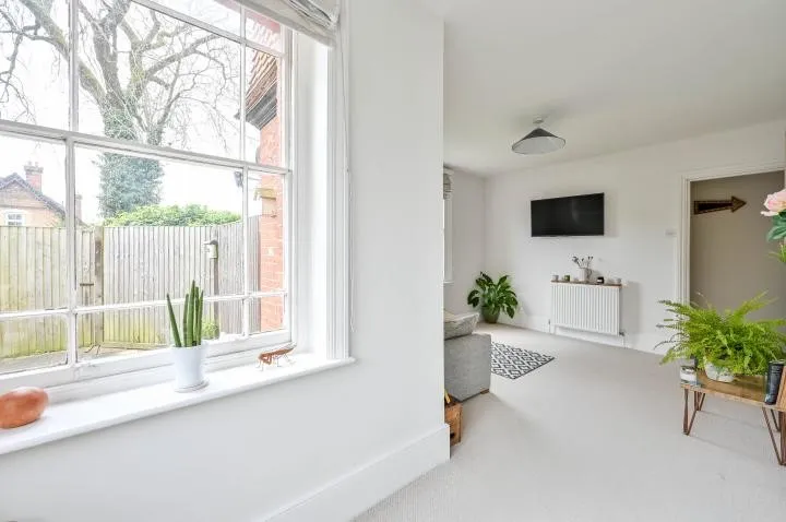 Yew Tree House, Horsham Road, Cranleigh, Surrey, GU6