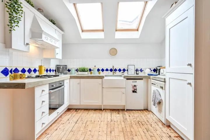 Yew Tree House, Horsham Road, Cranleigh, Surrey, GU6