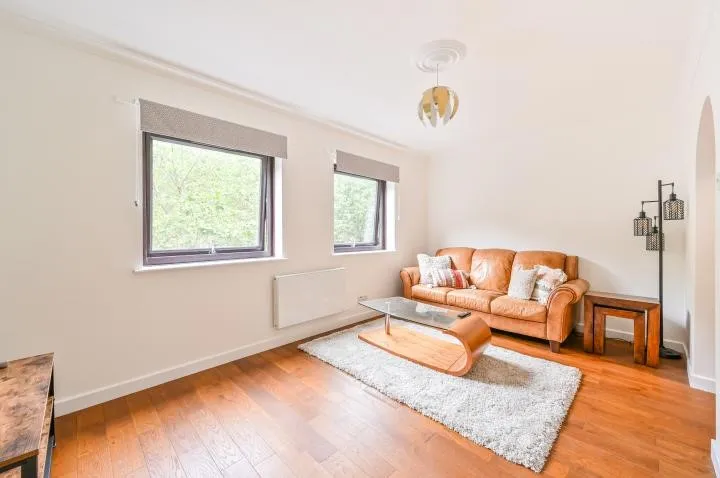 Horseferry Road, London, E14