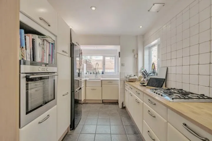Biscay Road, London, W6