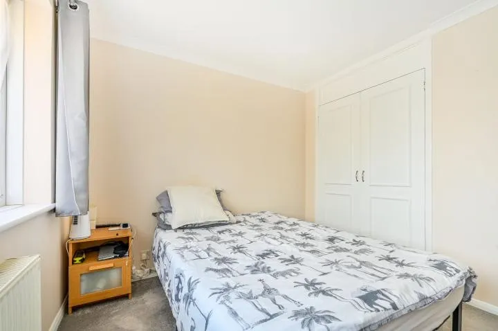 Falstone, Woking, Surrey, GU21