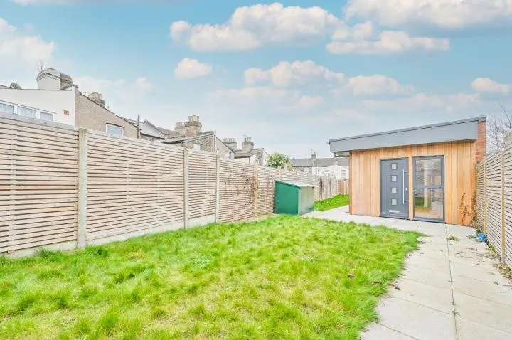 Ironbridge Mews, London, E15