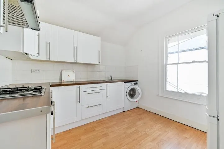 Church Road, Kingston upon Thames, KT1