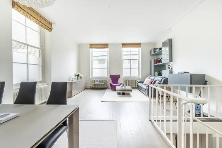Pont Street, London, SW1X