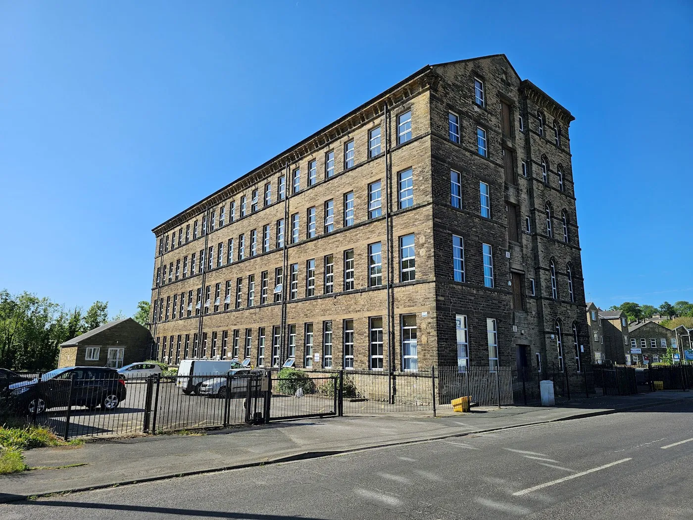116 Balme Road, Cleckheaton, BD19 4DJ