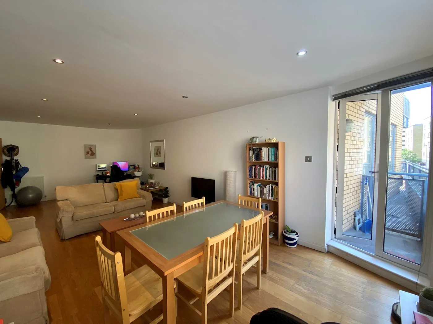 Flat 5, Regatta Point, 1 Manilla Street, London, E14 8JZ