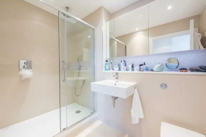 Pump House Crescent, Brentford, TW8